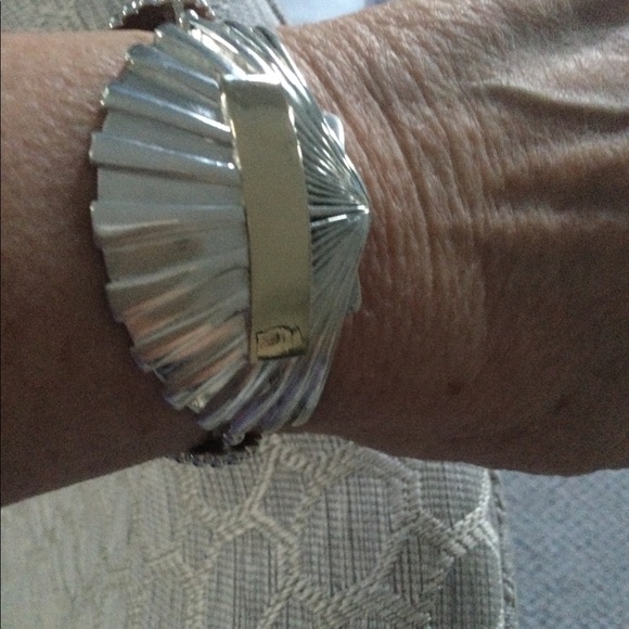 Sterling Silver handcrafted bracelet - Picture 1 of 6